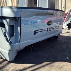 2023 Ford F150 Tail Gate