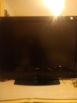 VIZIO 32" HD TV