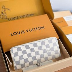 Louis Vuitton Damier Azur Zippy Wallet – Clean & Classic 💎
