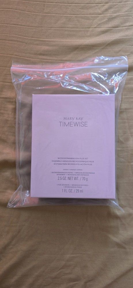 Microdermabrasion Plus Set. TimeWise Line