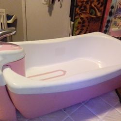 Babygirl Bubble Bath With Jets