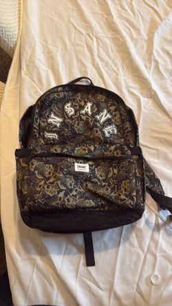 INSANE CAMO BACKPACK