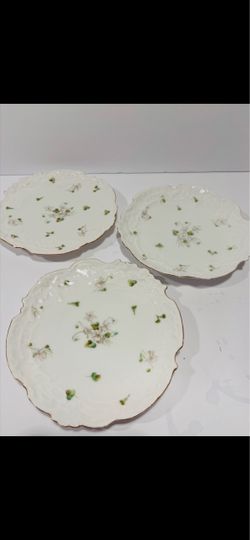 Antique Victoria Carlbad Austria 1890’s Set of 3 Porcelain Plates Hand Painted  Set of white porcelain dessert plates featuring delicate green floral 