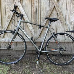 Trek FX 7.5 Hybrid Bike + Kryptonite Locks + Pump – $450 
