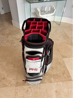 Ping used golf bag w 14 slots.