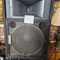 Yamaha Studio Speakers  Pr.