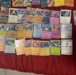 200+ Pokémon Cards