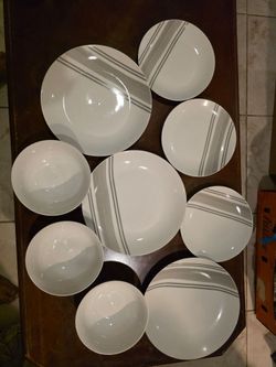 Free pickup White Dinnerware Set with Gray Stripes