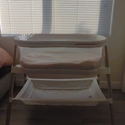 Bassinet 
