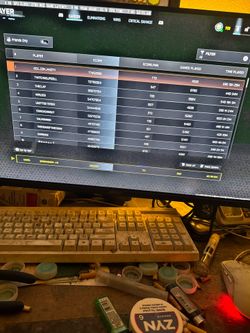 OLED monitor MSI QD-OLED 27” 240hz 0.03ms gamjng monitor