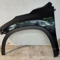 2014 - 2018 TOYOTA HIGHLANDER LEFT SIDE FENDER WITH FLARE MOULDING OEM 18 17 16