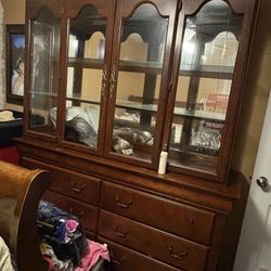 China cabinet 