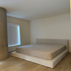 Soft Frame Designs Ultra Set King Bed – Like New, Includes Mattress - Los Angeles, CA