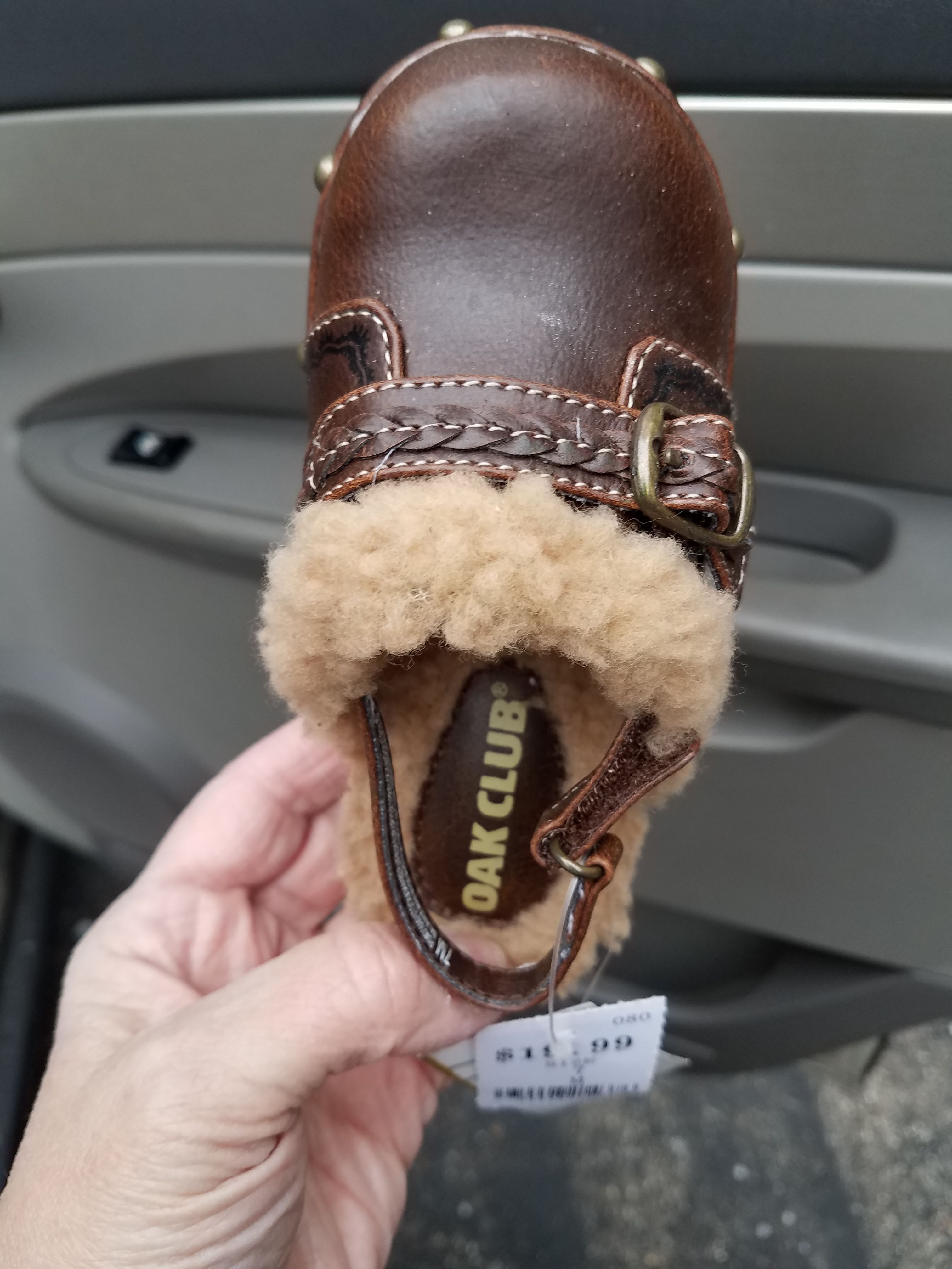 Little girls clogs brand new never been worn