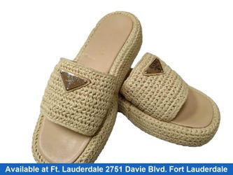 Prada Raffia Beige / Tan