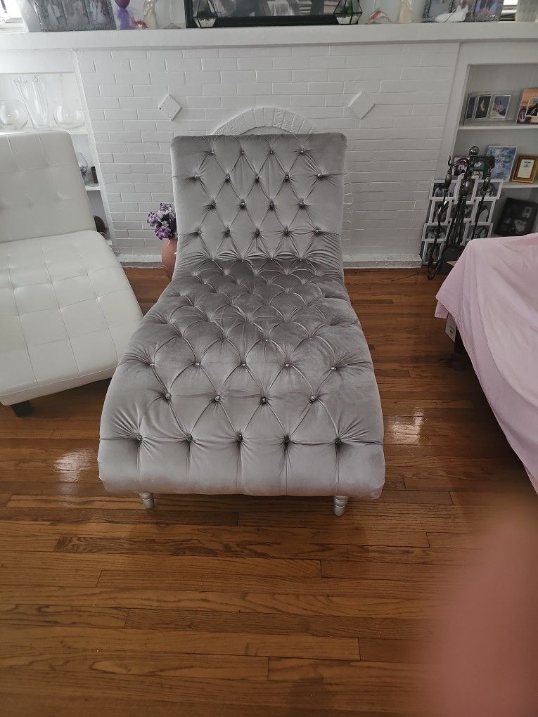 Beautiful Barley Used Gray Velvet Oversized Lounger