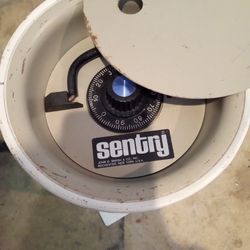 Sentry Floor Safe, Working Combo