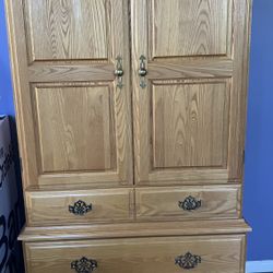 Bedroom Set Hardwood