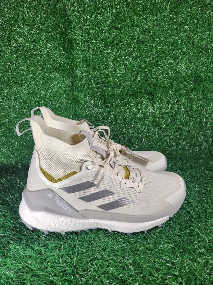 Adidas Terrex Free Hiker 2 Women's Size 10 Or 8.5 Men Hiking Shoes NWT
Brand-new no box
100 percent authentic
Ship the same business day
SKU25SP02