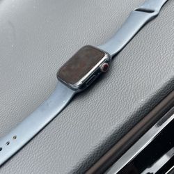 Apple Watch SE 2nd Generation- $200