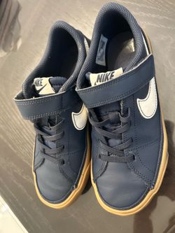 Boys Nike Legacy