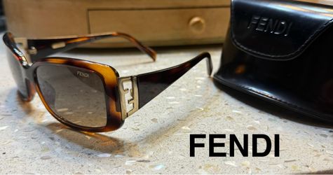 Fendi Sunglasses FS5291