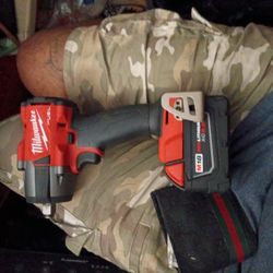 Milwaukee 1/2 Inch Friction Ring Mid Torque Impact Wrench