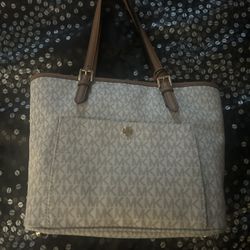 Bolsa Michael Kors.