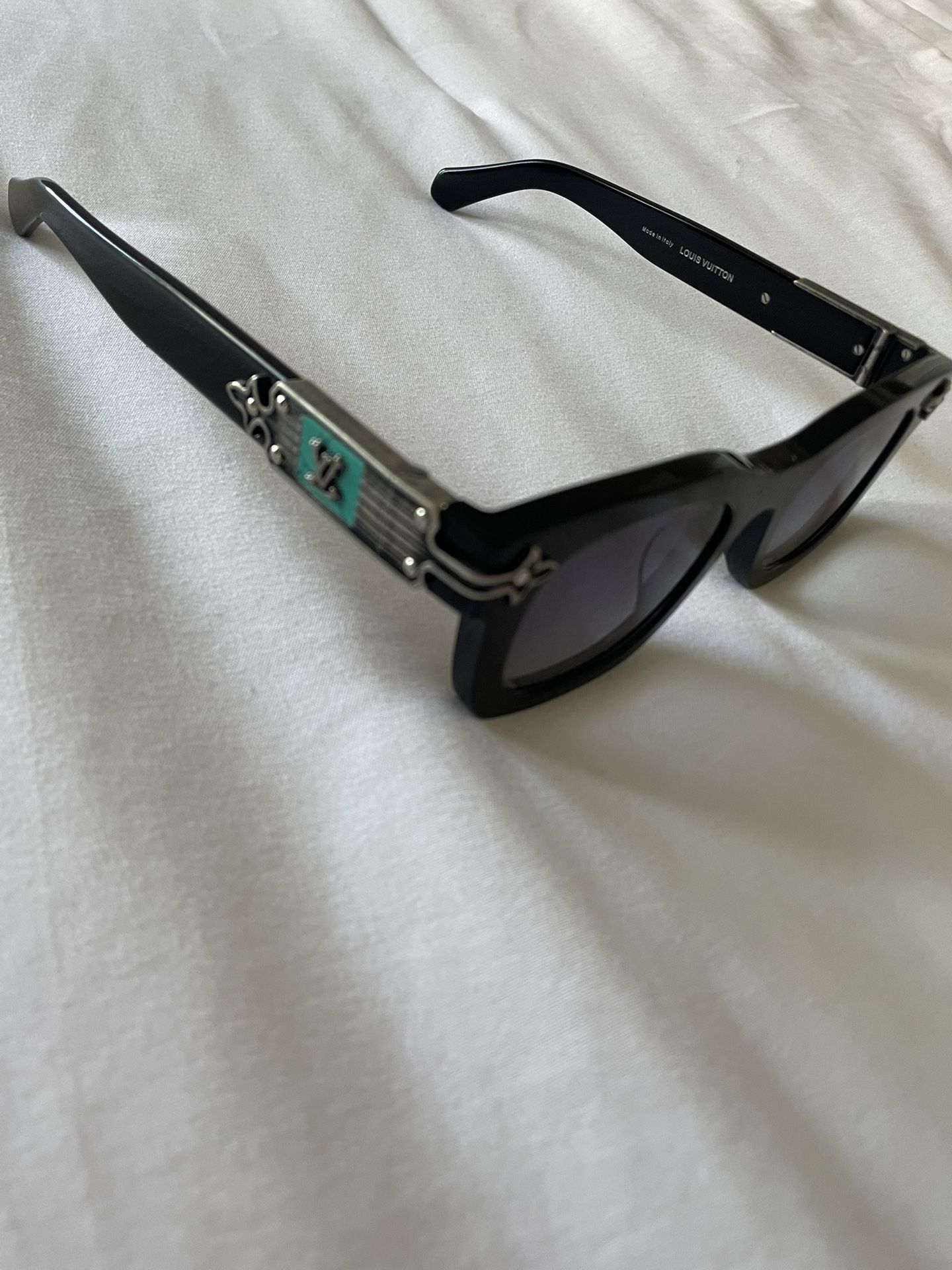 Louis Vuitton Sunglasses LV