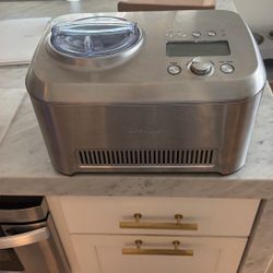 Breville Smart Scoop Ice Cream Maker