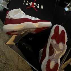 Jordan 11 Cherry 