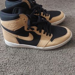 Jordan Black and Bronw For Men Size 9