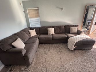 Large Grey Fabric Sectional Sofa with Chaise
