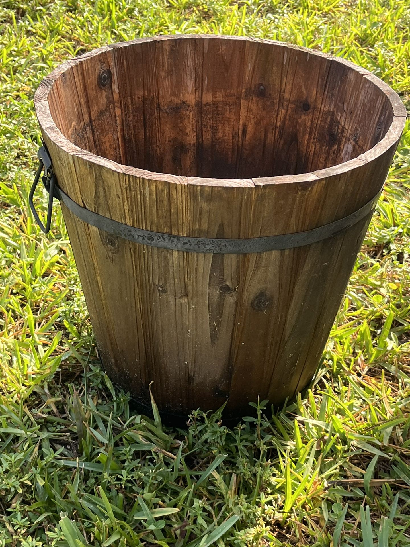 Outdoor Barrel Bucket Plant Pot 13x13