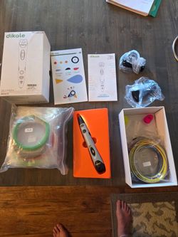 Dialed 3D pen - brand new with refills