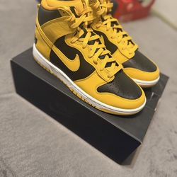 Nike Dunk Wu tang