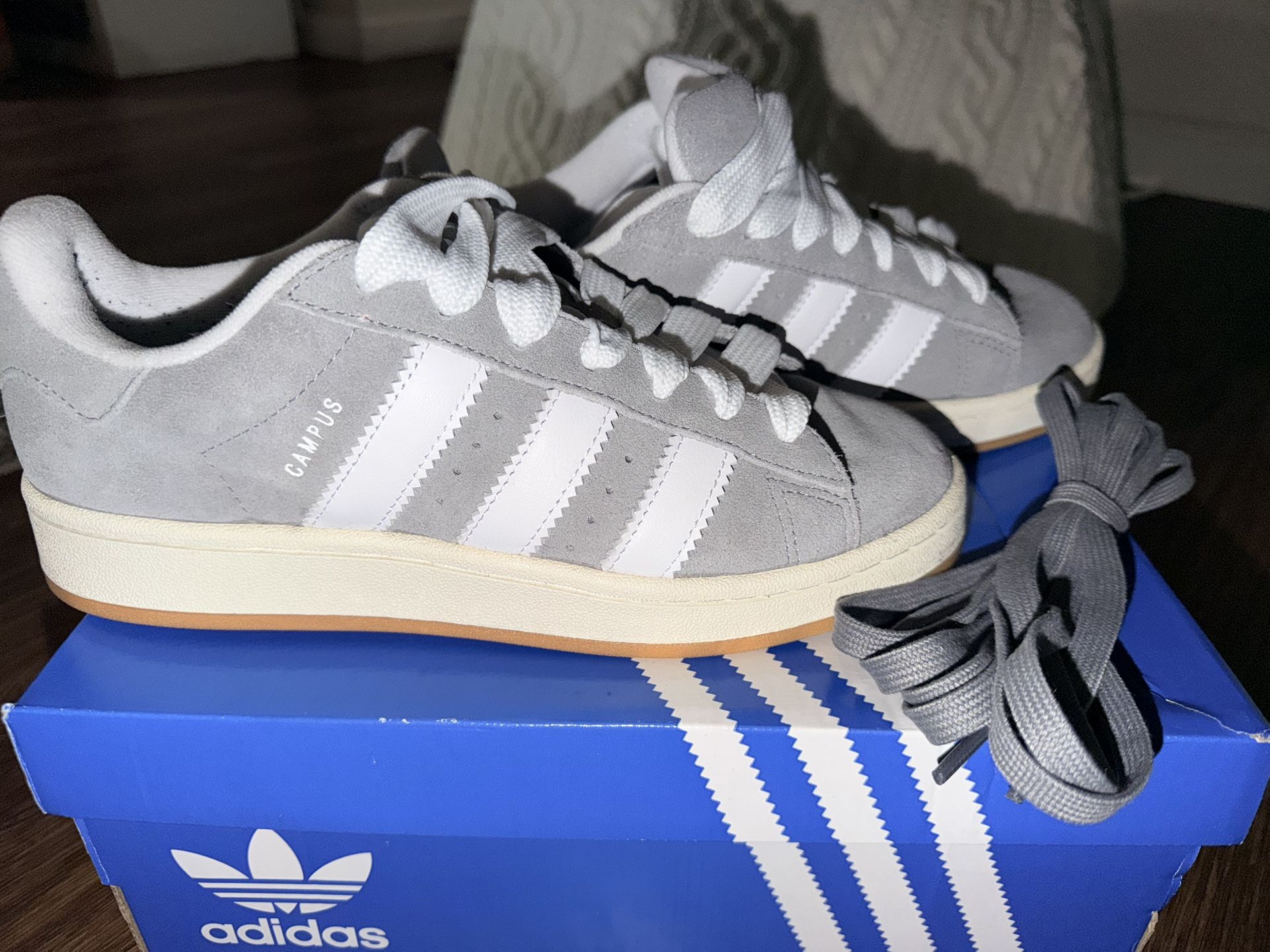 Adidas Campus 00s