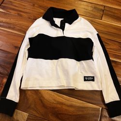 Girl’s justice color block shirt. Size 8