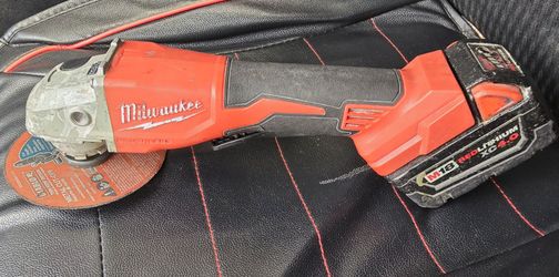 Milwaukee grinder