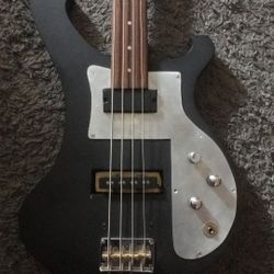 Homemade Ric-style Bass