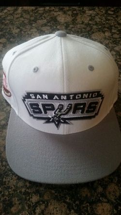 Mitchell & Ness new spurs fitted size 7 1/4