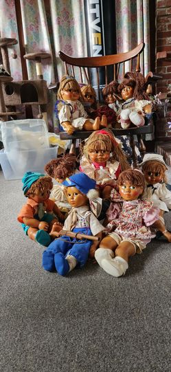 NABER KIDS Vintage Collector Dolls Bundle Set of 10