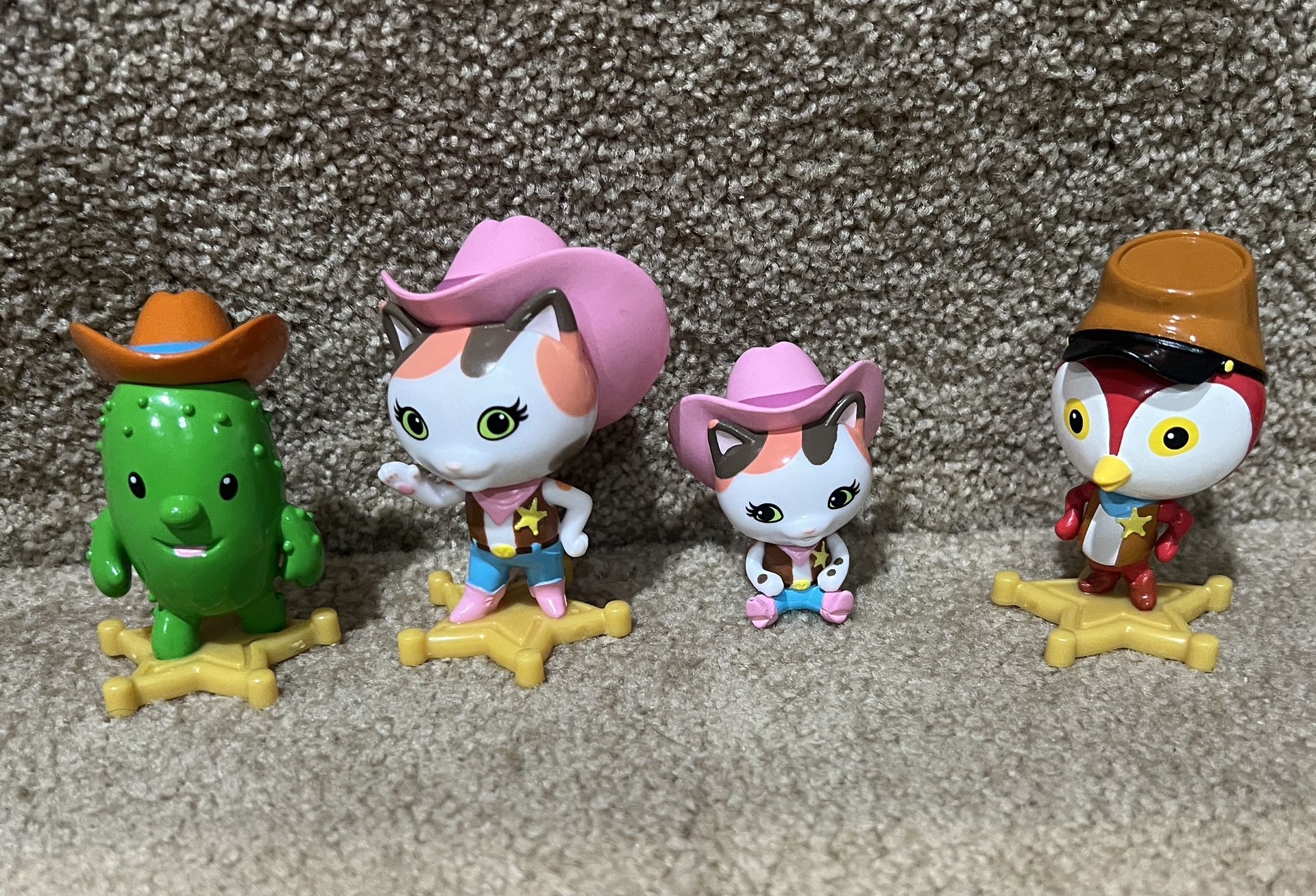 DISNEY JUNIOR 2015 SHERIFF CALLIE'S WILD WEST Callie & DEPUTY PECK FIGURE lot 4