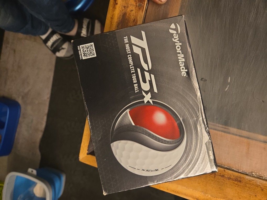 TaylorMade TP5x (12 Ct.) High Performance Golf Balls