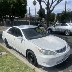 2005 toyota camry 