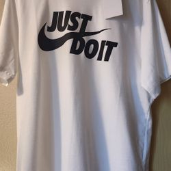 Nike Shirt Size Large 