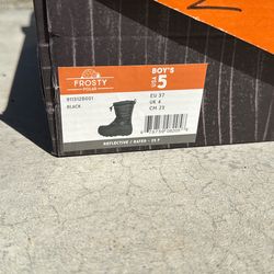 Kid’s Snow Boots! $10