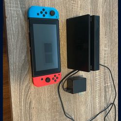 Nintendo Switch 