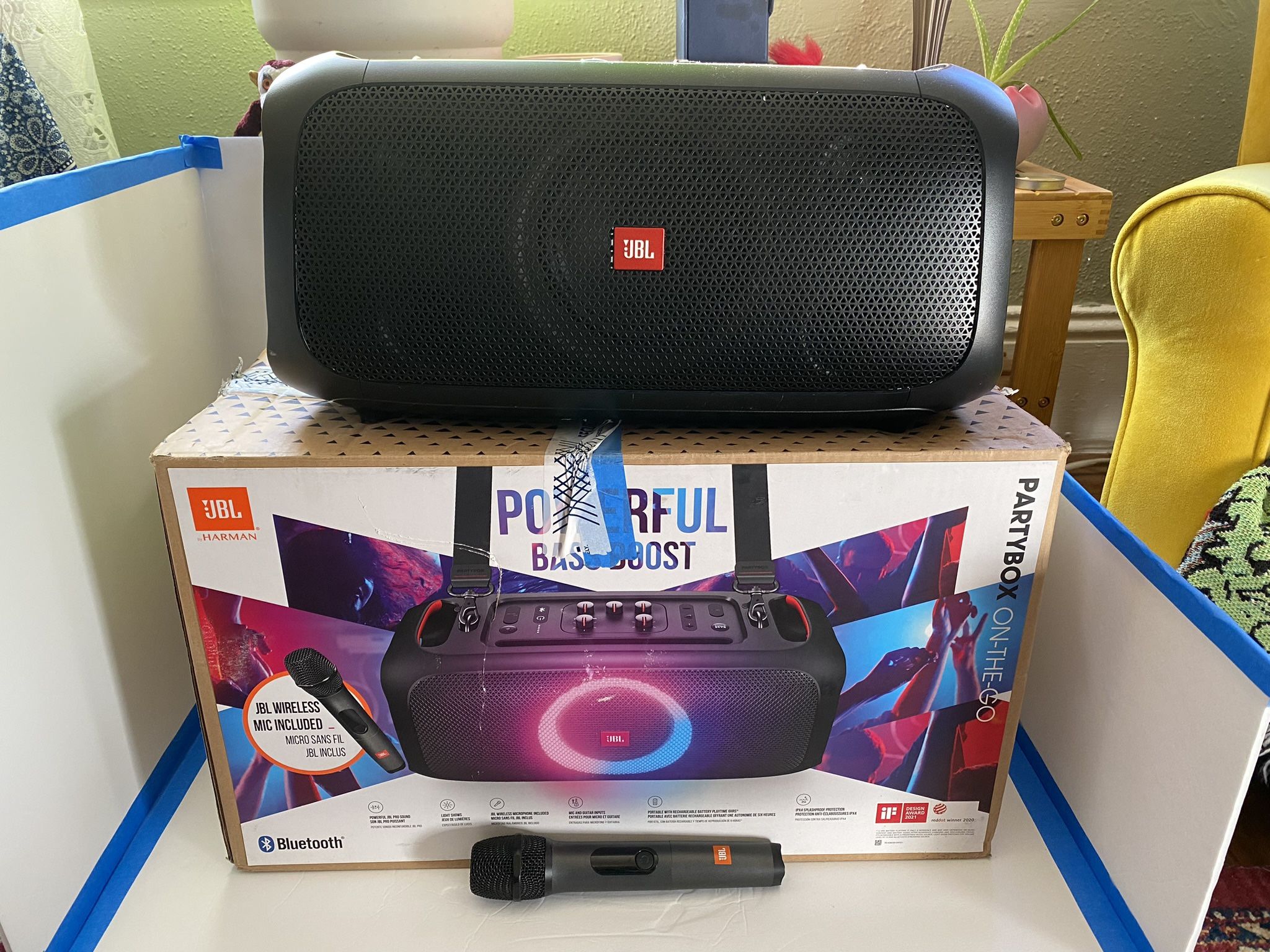Partybox on the go with wireless mic $300