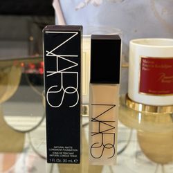 Nars Natural Matte Longwear Pore Blurring Medium-to-Full Coverage Foundation 🤎